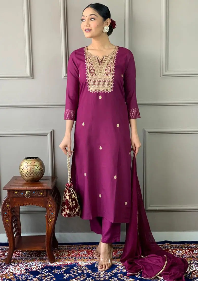 Purple Embroidered Rayon Slub Kurta Set Pehenawa