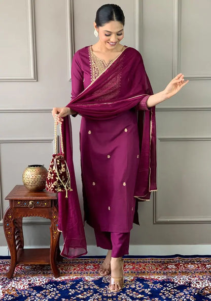 Purple Embroidered Rayon Slub Kurta Set Pehenawa