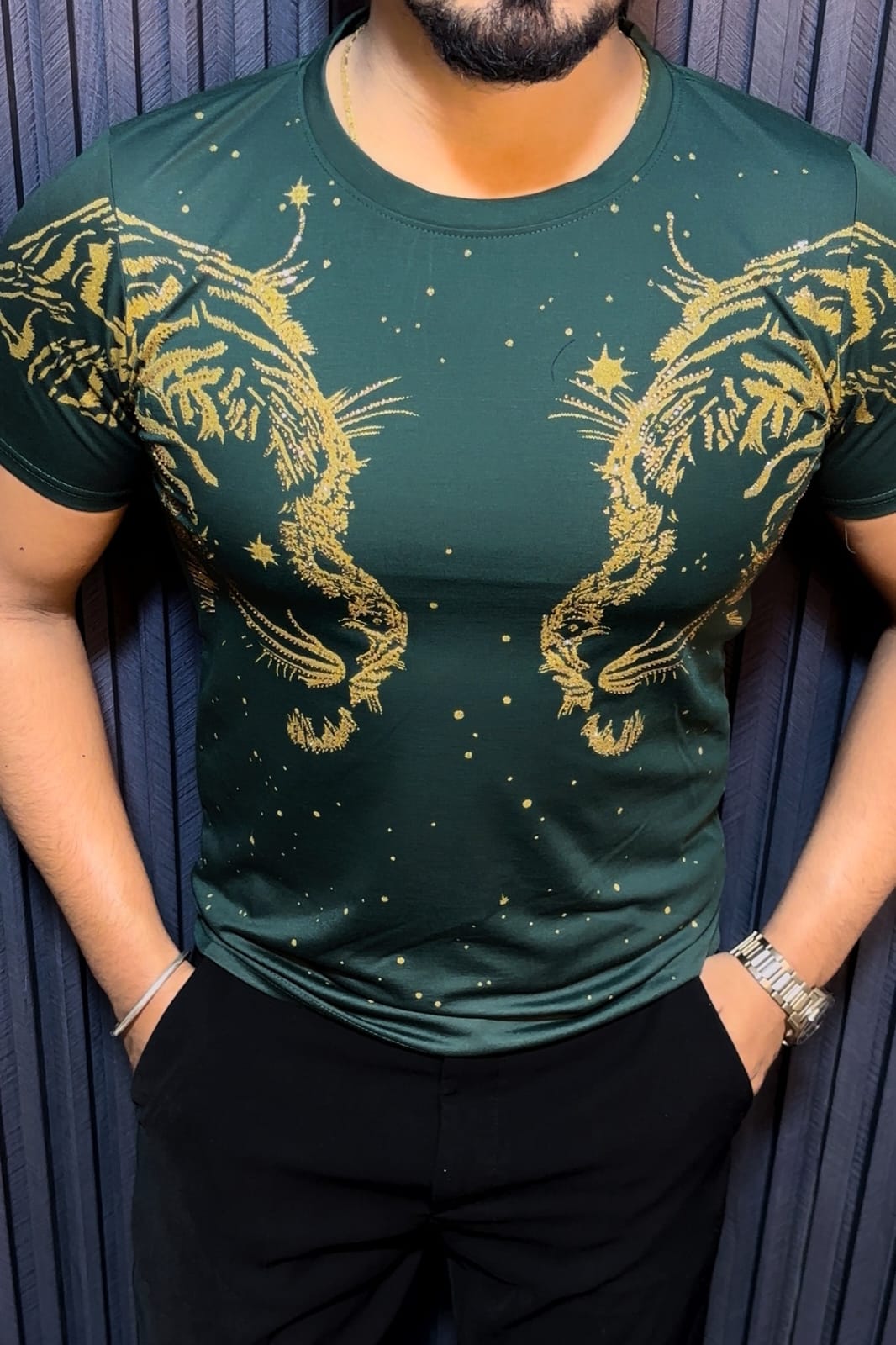 DOUBLE SIDE TIGER ROAR TSHIRT - SET OF 16 PCS (M L XL XXL) x Rs.495