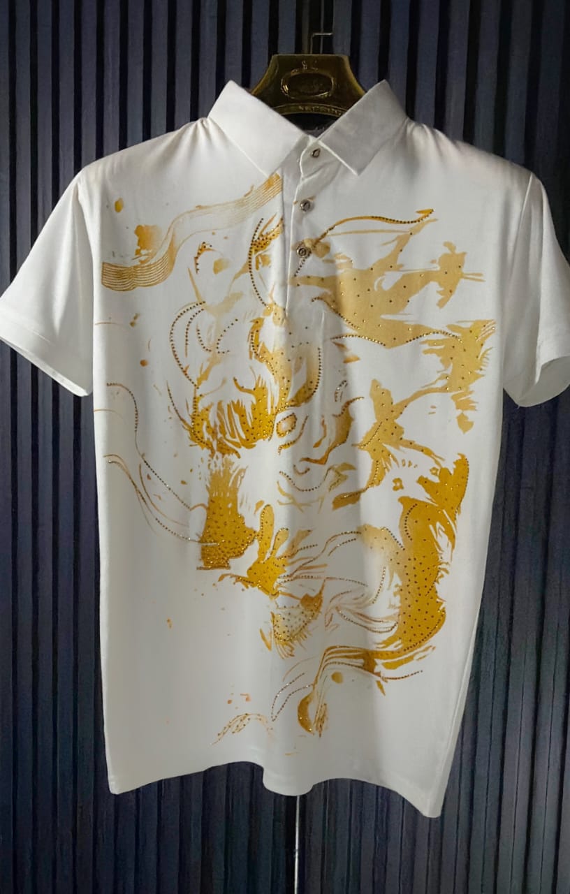 LION EDITION TSHIRT - SET OF 20 PCS (M L XL XXL) x Rs.495