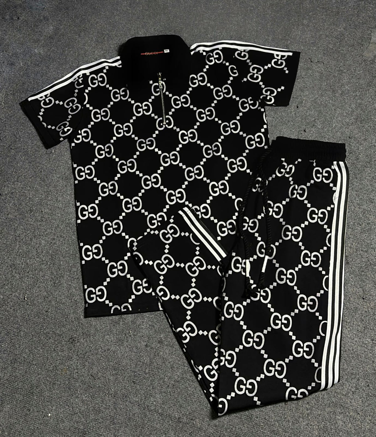 GUCCI ALL OVER SIDE TAPING COORDSET- SET OF 4PCS (M L XL XXL ) x Rs.1050
