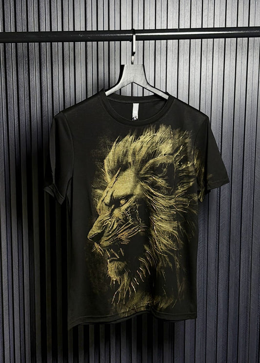 LION ROARING CHINA IMPORTED TSHIRT - SET OF 8 PCS (M L XL XXL) x Rs. 595