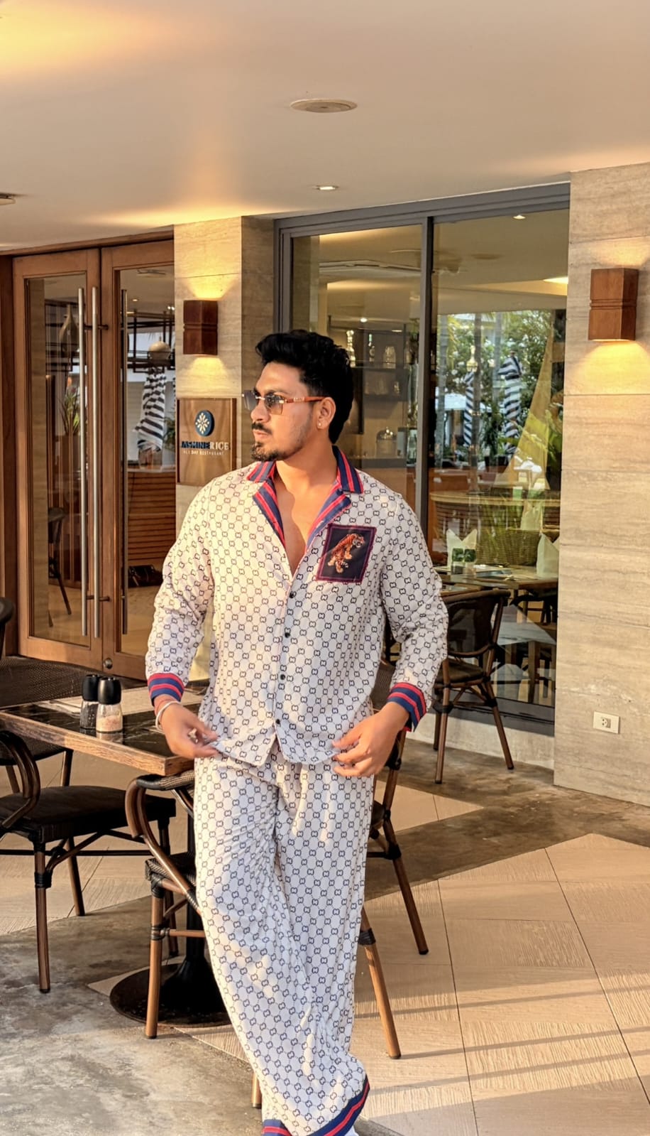 GUCCI PRINTED CONTRASTED SUMMER COORD|| HIGH FINISH - SET OF 12 PCS ( M L XL XXL ) x Rs.1195