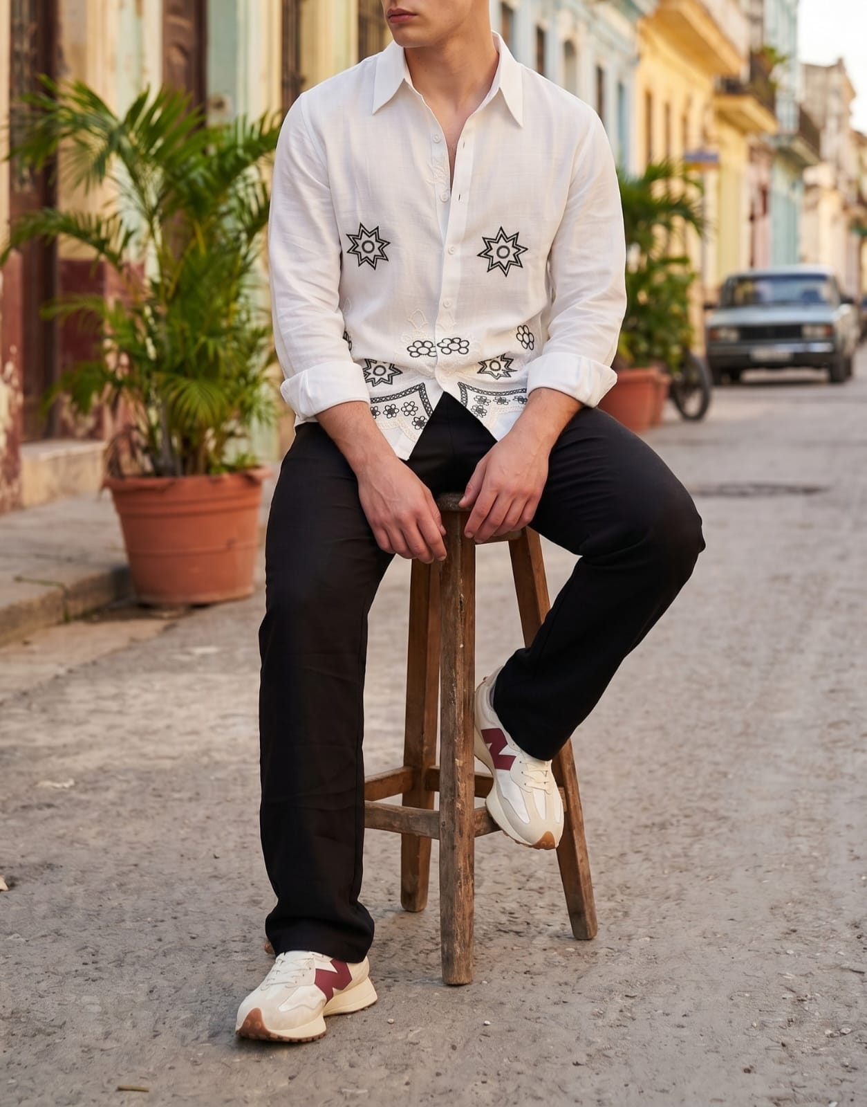 LINEN STARMEMBROIDERED SHIRT