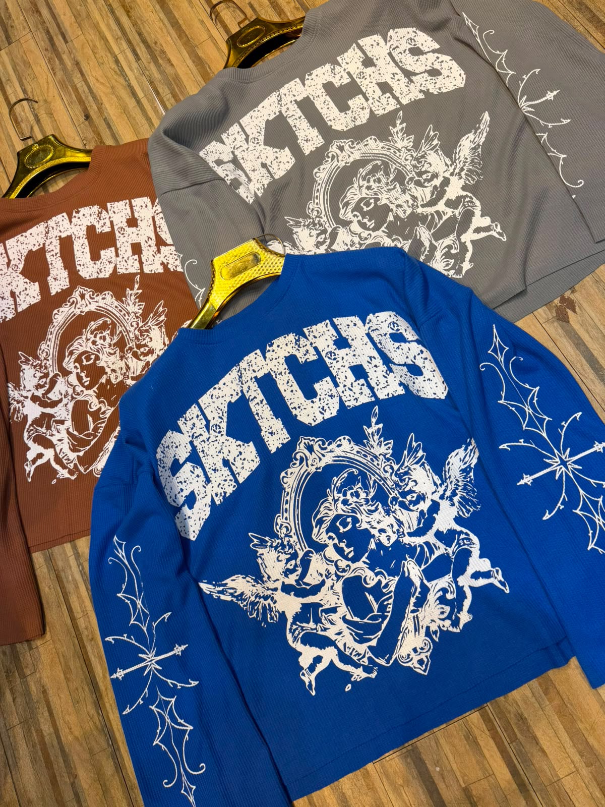 WAFFLE TSHIRT SKTCHS - SET OF 12 PCS (M L XL XXL) x Rs. 595