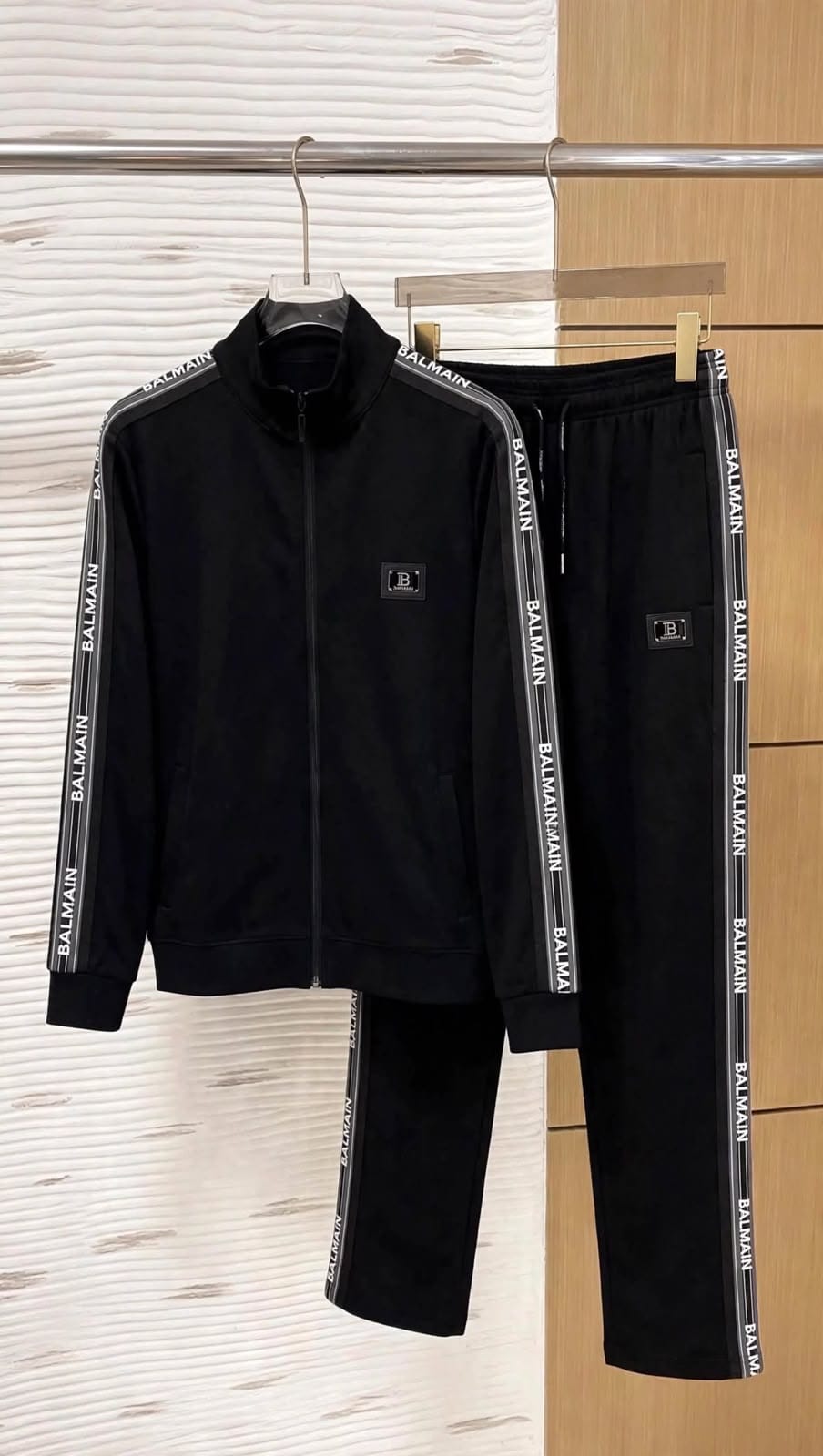 BALMAIN PATTI IMPORTED TRACKSUIT - SET OF 4PCS (M L XL XXL ) x Rs.1395