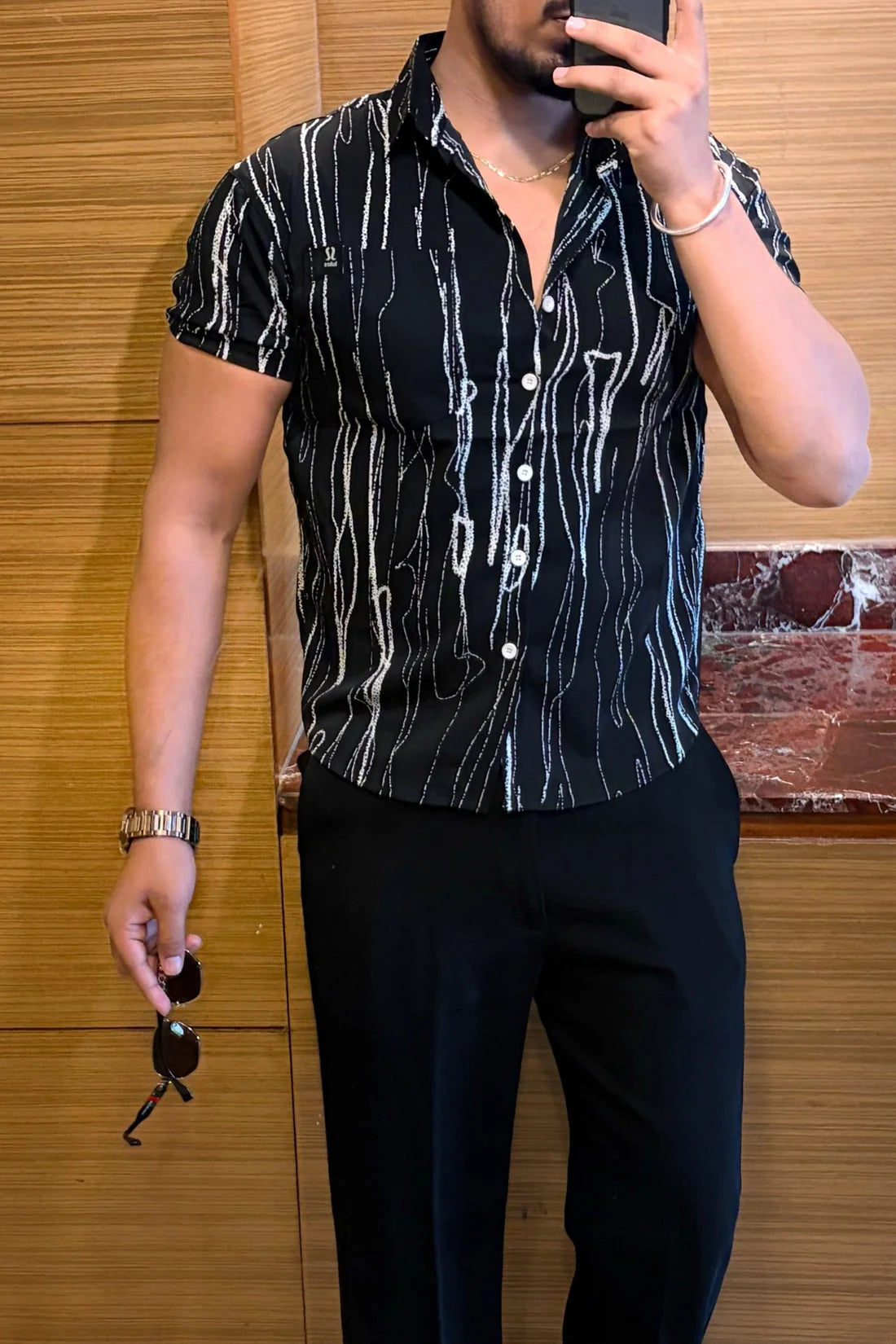 ABSTRACT PRINT HALF SLEEVE SHIRT  - SET OF 24 PCS ( M L XL XXL )  x Rs. 695